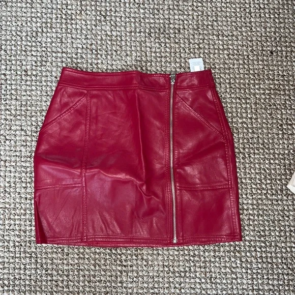 Express red leather skirt - Picture 1 of 4
